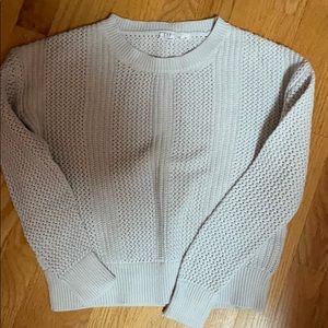 Gap sweater